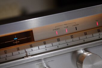 PIONEER - TX 9800 - top tuner 80let. krasny stav - 5