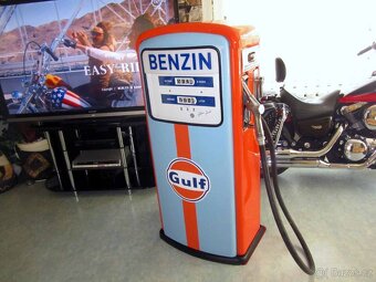 Staré benzínové čerpadlo GULF 60. léta benzínové čerpadlo Po - 5