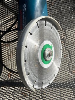 Bosch úhlová bruska - 5