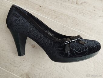 Lodičky Bugatti vel 39, ale spíše 40 - 5