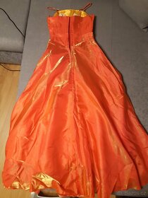 Oranžové plesové šaty - 5