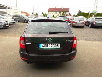 SUPERB COMBI II Elegance 2,0 TDI 125kW + DSG + SERVISKA - 5