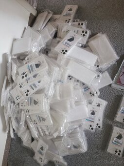 Obaly a kryty na iPhone, Samsung - 5