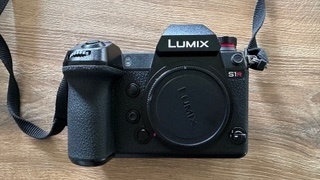 Panasonic Lumix DC-S1R - 5
