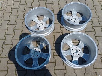 ŠKODA ORIGINÁLNÍ ALU KOLA 17" - 5