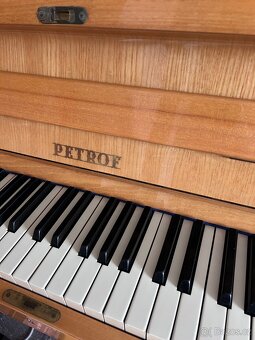 pianino Petrof - 5