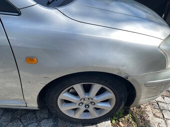 Toyota Avensis 2.0D4D 85 kW - 5