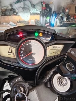 Honda VFR1200 f - 5