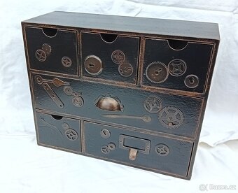RECYCLE ART STEAMPUNK BOX 26,5 x 32 cm. Lakované dřevo. - 5