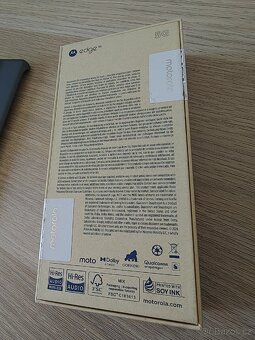 Motorola Edge 50 Koala Grey - 5