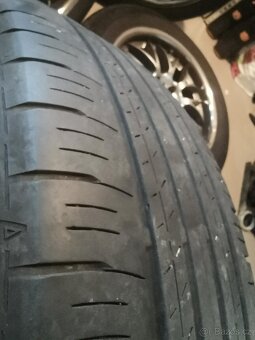 5x114,3 R18 225/60 r18 Dunlop pneu - 5