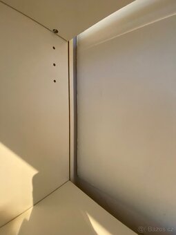 Bílá knihovna Billig IKEA - 5