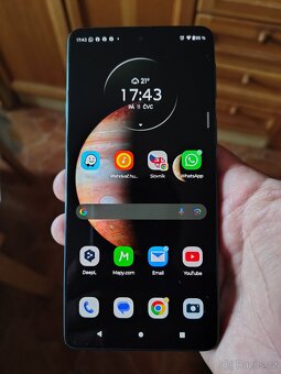 Mobilní telefon Motorola Edge 20 neo - 5