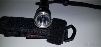 LED svítilna / baterka SUNWAYMAN R20A, příslušenství,pouzdro - 5