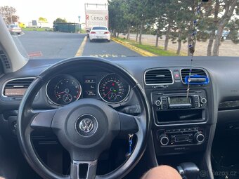Volkswagen Golf - 5