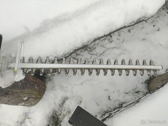 Elektricke nuzky na plot. - 5