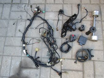 Kawasaki Gpz 750r - 5