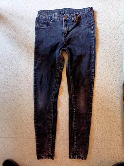 8x džíny vel. XS/34 a S/36 H&M, Sinsay, Zara, Bershka... - 5