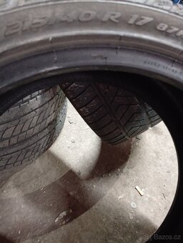 Pirelli 4ks 215/40 r17 - 5
