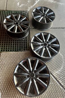 Kola Mini Cooper R17 - 5