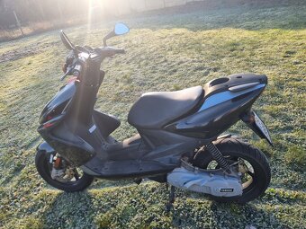 Skútr YAMAHA AEROX R YQ 50 - 5