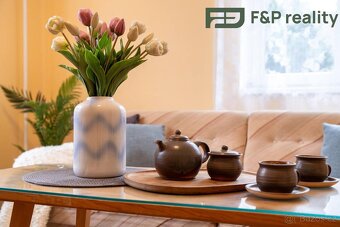 Prodej rodinného domu s dvěmi garážemi, 175 m2, Lipoltice - 5