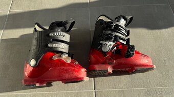 PRODÁM DĚTSKÉ LYŽÁKY ATOMIC 21/21,5 257mm - 5