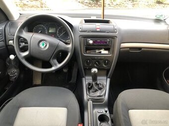 Škoda Octavia II combi 1,6 Mpi - 5