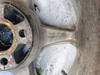 Italská Litá kola 15" 4x98, ET37, 7J - 5