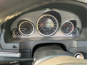 Mercedes-Benz E350 kabrio, TOP STAV, v zimě nejeté - 5