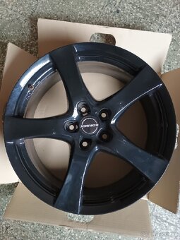 Alu kola Borbet F - 5