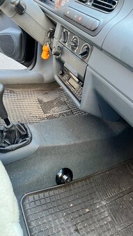 Škoda Felicia 1.3, 50kW – 18tis. km, 1. majitel - 5