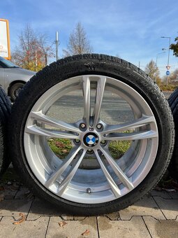 Originální kola 19 BMW M5 F10 a pneu 255/40/19 - 5