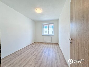 Prodej nového bytu 2+1 s parkovacím stáním ve Vémyslicích - 5