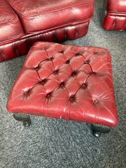 Chesterfield set - sedačka, křeslo, podnož - 5