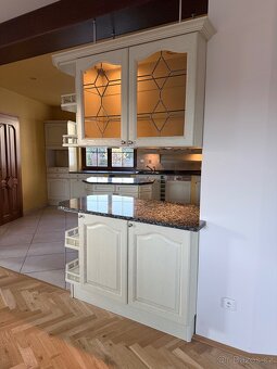 Kuchyňská linka včetně žulové desky - 5