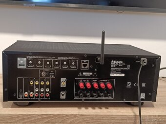 Predám 5.1 AV receiver Yamaha RX-V 479 - 5