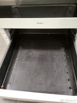 sklokeramický sporák Amica - 5