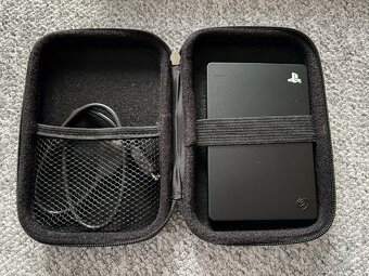 PlayStation PS4 Pro 1TB - 5