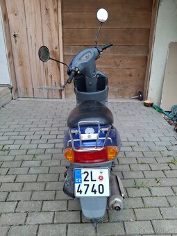 skůtr Yuki - 5