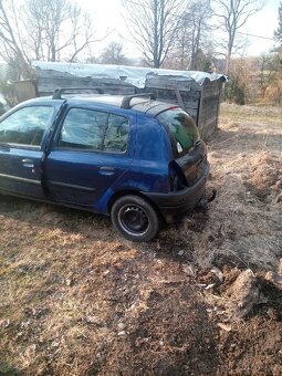 Renault clio - 5