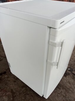 Lednička Liebherr- skoro nová (široká 60 cm) - 5