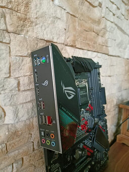 Herní deska ASUS ROG STRIX Z390-H GAMING, socket 1151 - 5