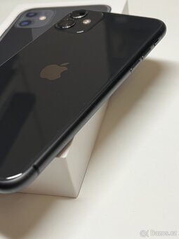 Apple iPhone 11, Black - 5