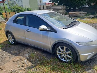 Honda Civic 1,8 benzin - 5