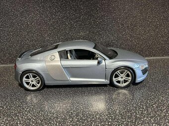 Audi R8 1:18 - 5