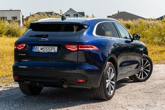 Jaguar F-Pace 2.0 I4 Prestige AWD A/T - 5