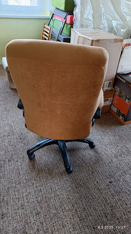 Křeslo k počítači-černé v kůži - 5