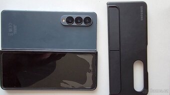 Samsung Z Fold 4 - 5