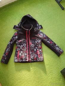 Dívčí softshellová bunda, černo-růžová, vel. 134 za 199 Kč - 5